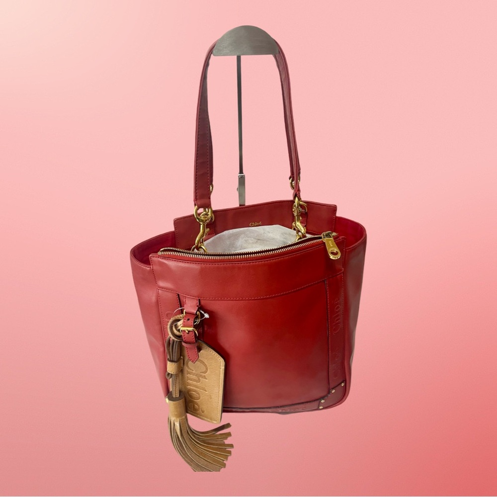 Elegant Red Leather Shoulder Bag